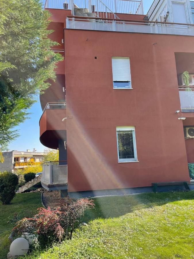 Rosehill Garden Family Villa With A Great Budapest View Budapeste Exterior foto
