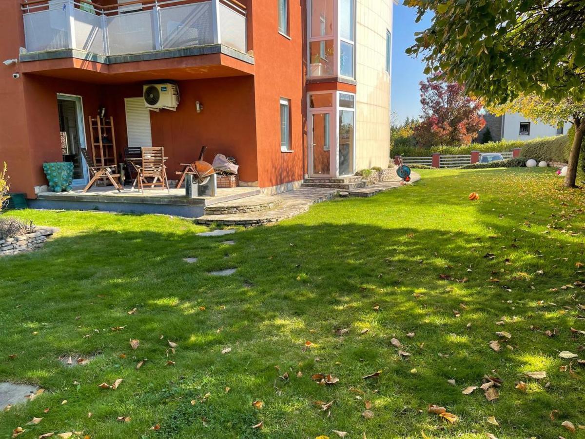 Rosehill Garden Family Villa With A Great Budapest View Budapeste Exterior foto