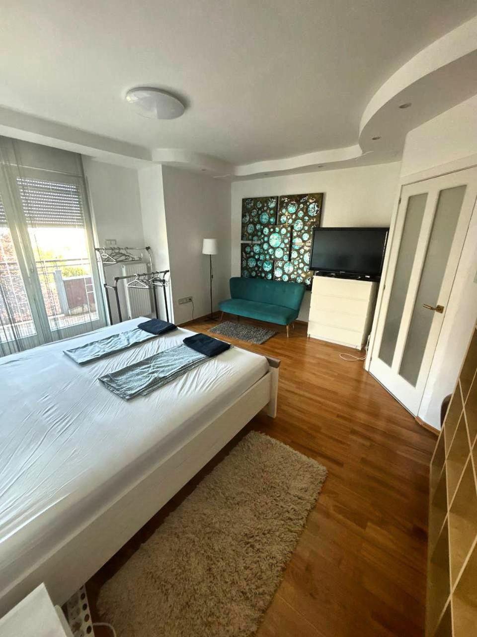 Rosehill Garden Family Villa With A Great Budapest View Budapeste Exterior foto