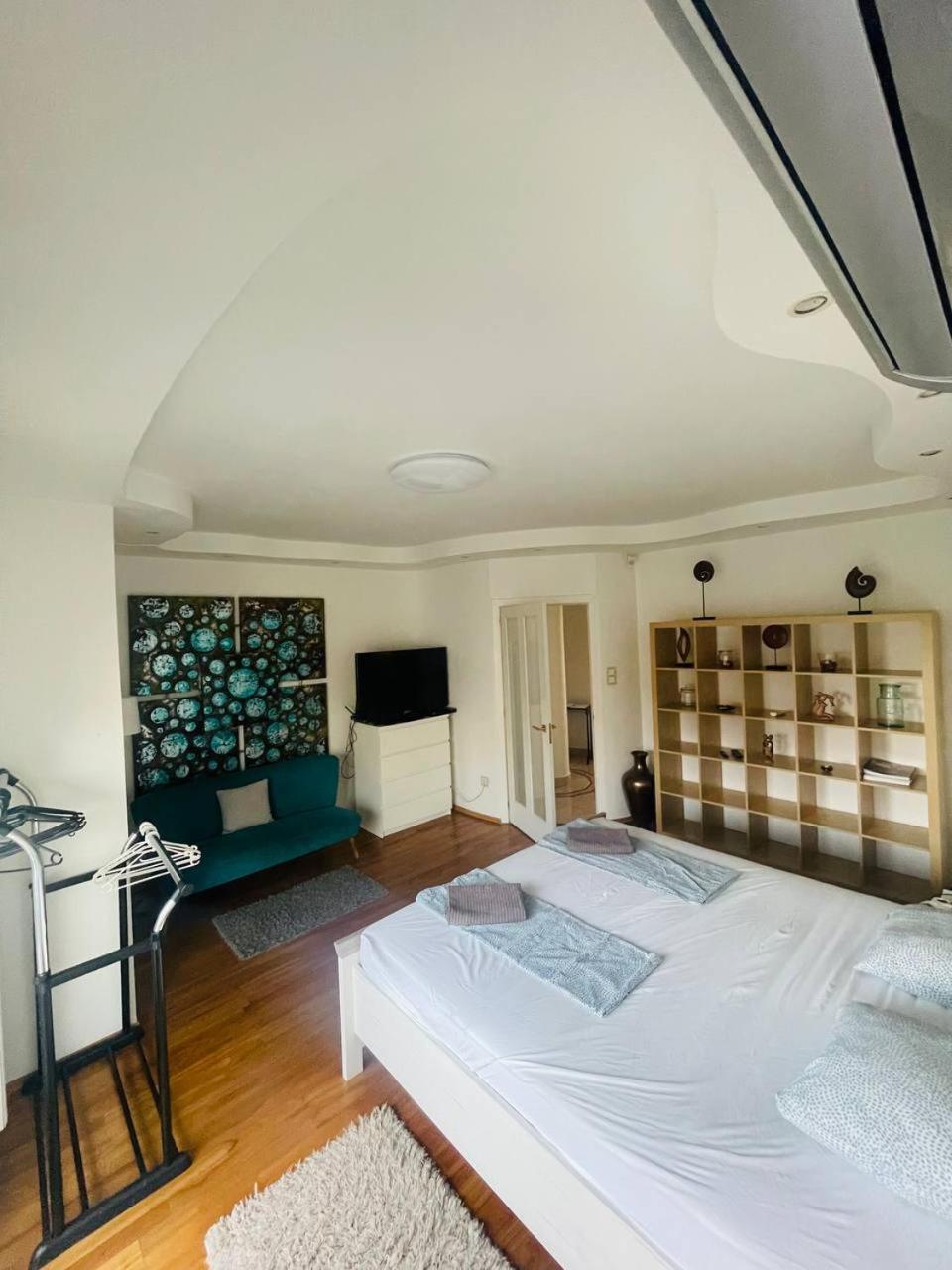 Rosehill Garden Family Villa With A Great Budapest View Budapeste Exterior foto